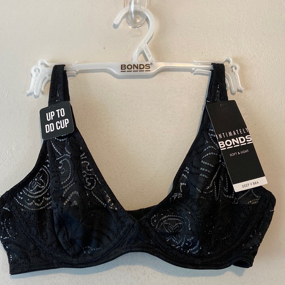 Size 38B Bonds Bra NWT